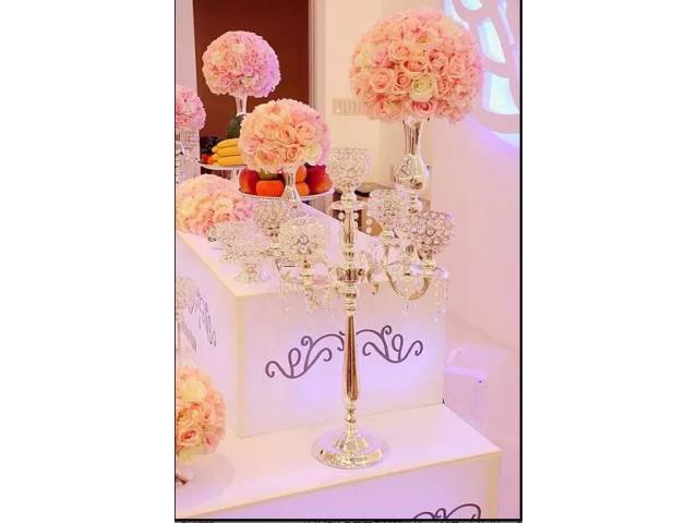 Centrepieces available for hire.